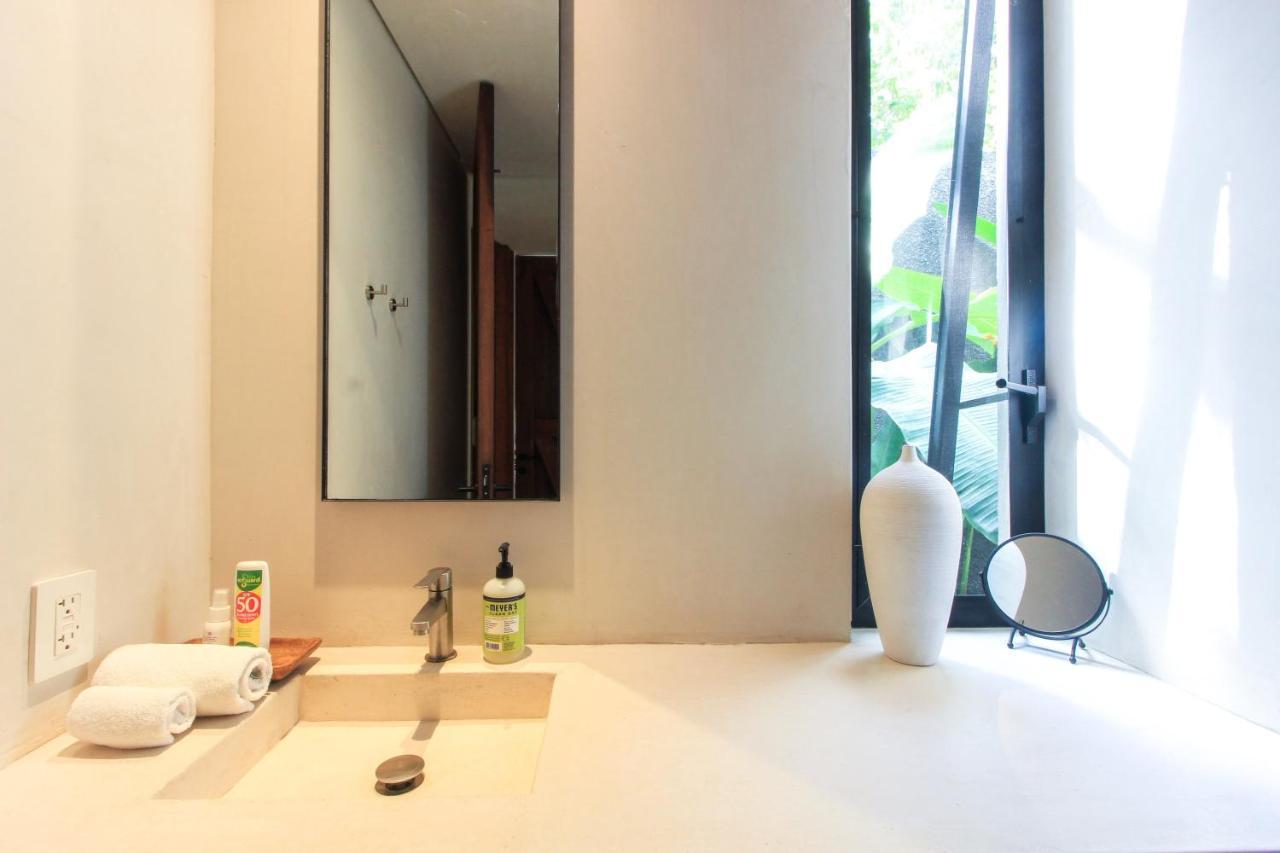 Elegant Boho Style Villa Jungle Views In Rooftop Deck & Outstanding Raw Pool In Holistika ตูลุม ภายนอก รูปภาพ